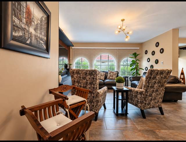 3 BEDROOM TOWNHOUSE FOR SALE IN THREE RIVERS